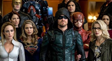 The Earth-X Versions of Arrowverse Characters Introduced in "Crisis on ...