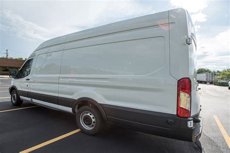 Refrigerated Vans | Models | Ford Transit Van 350 | Bush