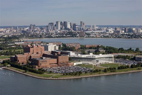 UNIVERSITY OF MASSACHUSETTS BOSTON - The Best Master's Degrees