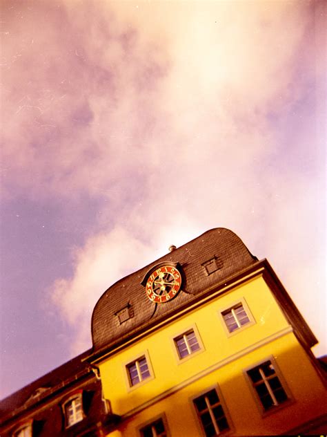 Clock | Holga 120N Optical Lens 60mm f/8 Lomography CN 100 m… | Flickr
