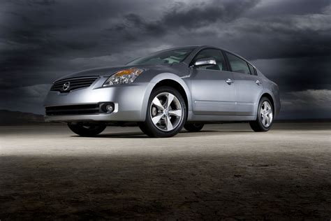 2007 Nissan Altima Hybrid Blends Great Performance, Style And Fuel Economy | Top Speed