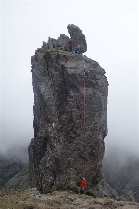 Guided ascents of the Inaccessible Pinnacle, Isle of Skye — Scott ...