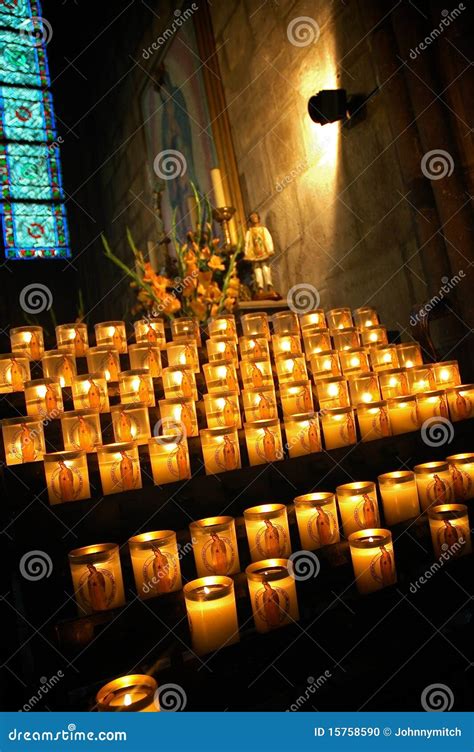 Candles in Notre Dame editorial image. Image of france - 15758590