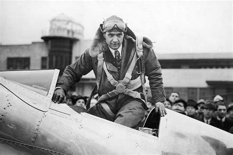 The Aviator: The Life and Legend of Howard Hughes – Never Was