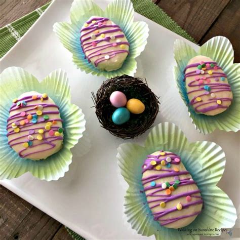 Mini Easter Egg Cakes | Walking on Sunshine Recipes