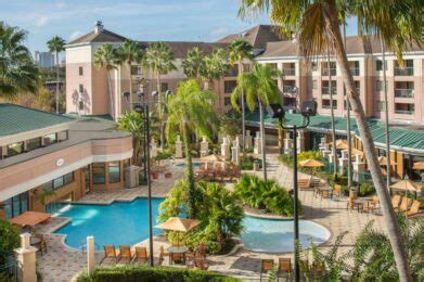 15 Best Orlando Hotels With Free Shuttles To Disney - Disney Trippers