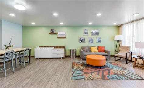 Extended Stay Hotel in Bakersfield, CA | WoodSpring Suites Bakersfield Airport