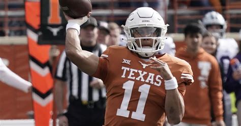 Texas Longhorns QB Casey Thompson enters NCAA transfer portal