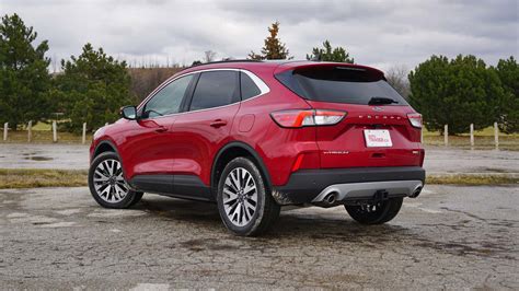 2020 Ford Escape vs Toyota RAV4 Comparison Test | AutoTrader.ca