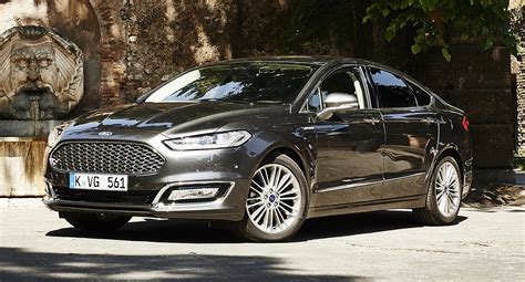 Ford Mondeo Vignale to debut in Europe – 200 flagship FordStores to ...