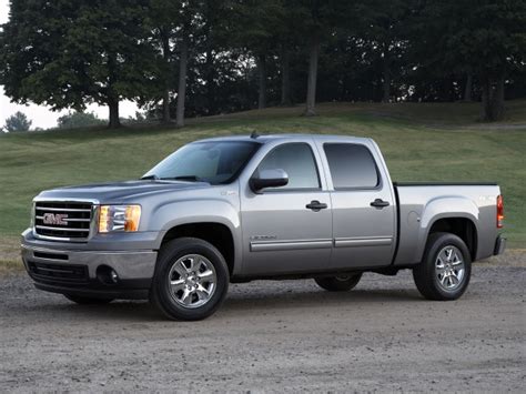 2013 GMC Sierra 1500 Hybrid Review, Pricing, & Pictures | U.S. News