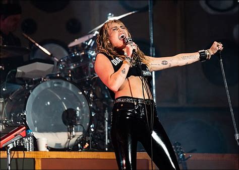 Miley Cyrus Shares Cover Of Metallica's 'Nothing Else Matters ...