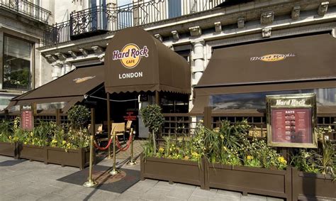 Hard Rock Cafe London is first in the world to offer new menu | News | Group Leisure and Travel