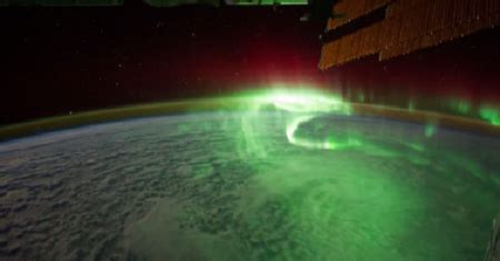 Amazing Northern Lights - Aurora Borealis over Norway, Alaska and from Space - Snow Addiction ...