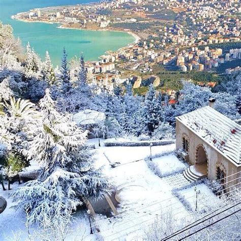 Snow approaching the sea in lebanon. : pics