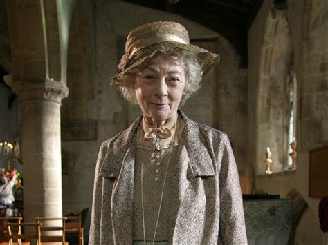 Geraldine McEwan as Miss Marple | Miss marple, Agatha christie's marple, Agatha christie