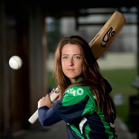 15 Photos Of Hot, Sexy & Beautiful Female Cricketers | Reckon Talk