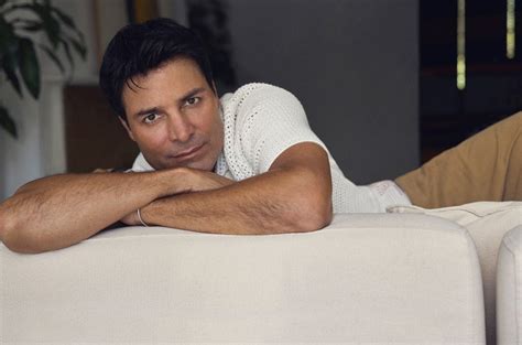 Chayanne’s ‘Bailemos Otra Vez’ Debuts at No. 3 on Latin Pop Albums