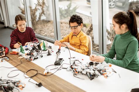 8 Ways to Get Your Kids Excited about Robotics - Pokit Innovations