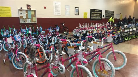 Savannah International Longshoremen give away bikes