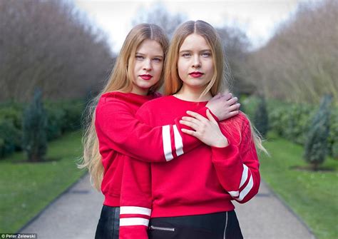 Identical twins capture their individual personalities | Daily Mail Online