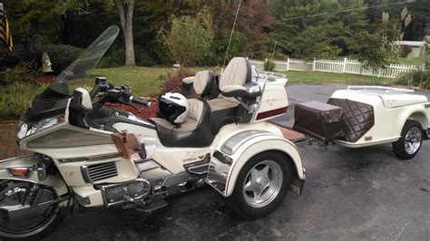 HONDA GOLDWING TRIKE & MATCHING ESCAPADE CARGO TRAILER-NEW HELMET & INTERCOM MIC