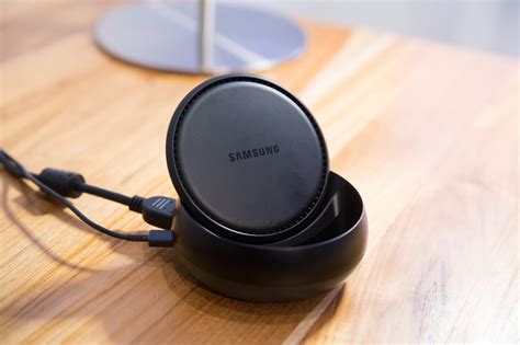 Samsung DeX transforms the Galaxy S8 into a legit desktop computer ...