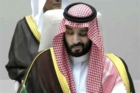 محمد بن سلمان فقد السيطرة على نفسه وحركات أشبه للمدمنين (فيديو)