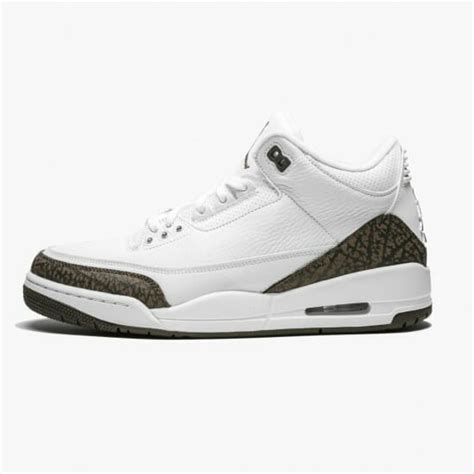 Air Jordan 3 Retro Mocha - Robert Henrys