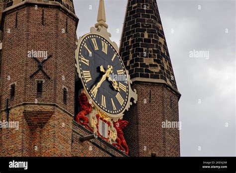 Delft, Netherlands. 30th Oct 2022. The Oude Kerk (Old Church) is a 13th-century Gothic church ...