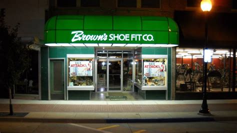 Brown's Shoe Fit Washington