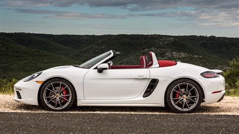 Review: 2017 Porsche 718 Boxster S