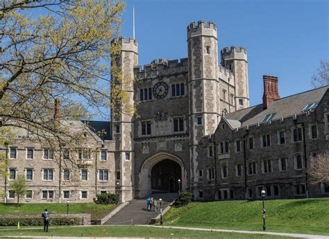 Princeton University To Cover All College Costs For Students From Families Making Up To $100k ...