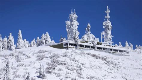 San Bernardino Mountains couple hiked through chest-high snow to reach ...