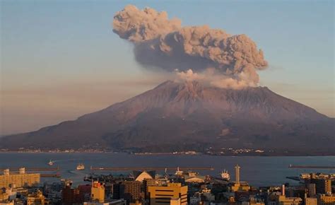 5 famous volcanoes in Japan | Nabtrip