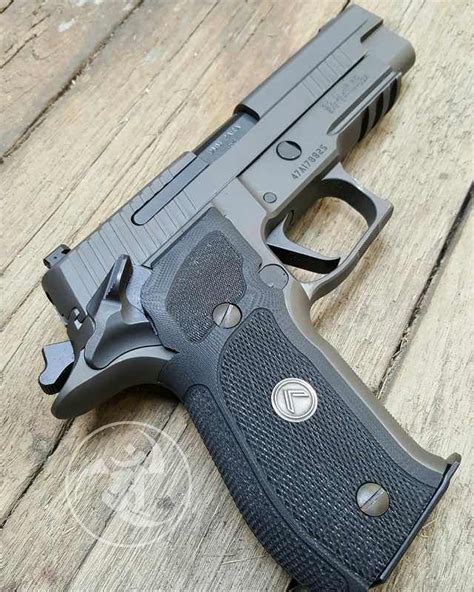 Sig Sauer P226 Mk25 Accessories