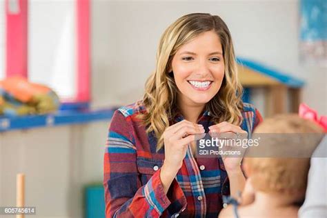 Asl Sign Language Photos and Premium High Res Pictures - Getty Images