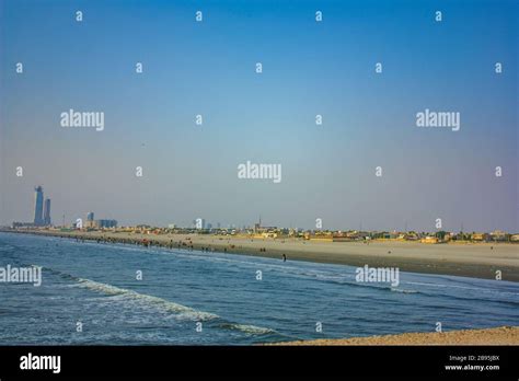 Clifton beach karachi pakistan hi-res stock photography and images - Alamy