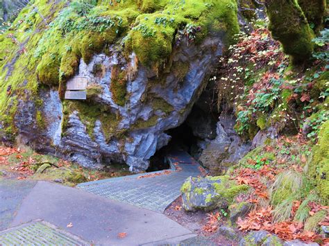Oregon Caves National Monument 10/30/15 - Oregon Hikers