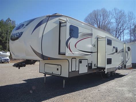 Pre-owned 2016 Jayco Eagle 325BHQS Fifth Wheel