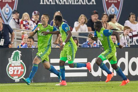 Counting down Clint Dempsey’s top five goals of the year: No. 2 ...