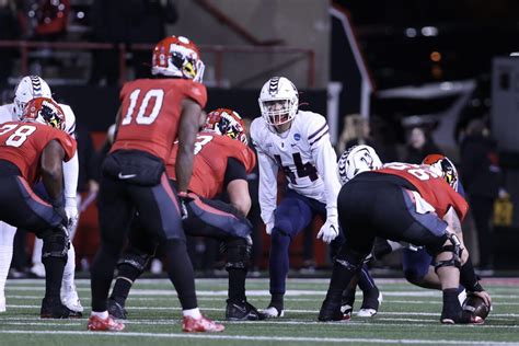 District college football: Duquesne's season ends with first-round FCS playoff loss at ...