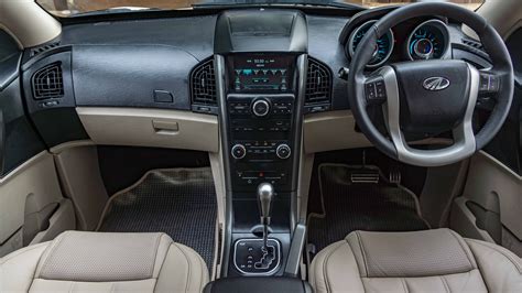 Interior Image, Mahindra XUV500 Photo - CarWale