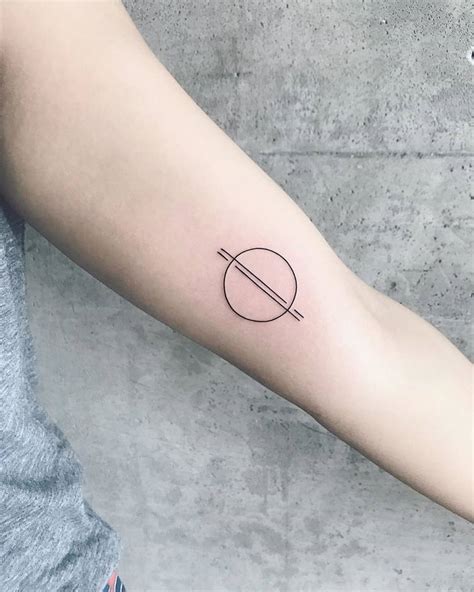 30 Minimalist Geometric Tattoos by Laura Martinez | Page 3 of 3 ...