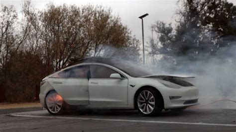 Watch The Exploding Tesla Prank That Was Supposed To Fool The Internet ...