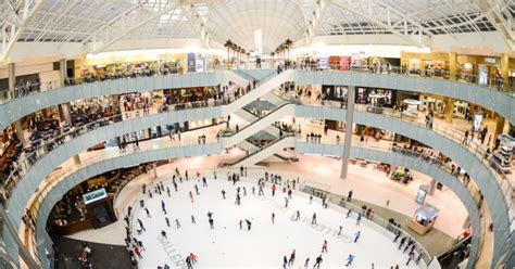 Galleria Dallas | Galleria Ice Skating Center