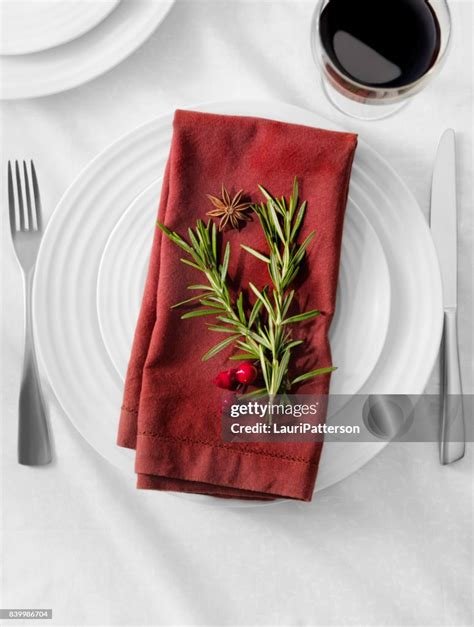 Holiday Table Setting High-Res Stock Photo - Getty Images