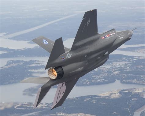 Lockheed Martin F-35 Joint Strike Fighter (JSF) |Jet Fighter Picture