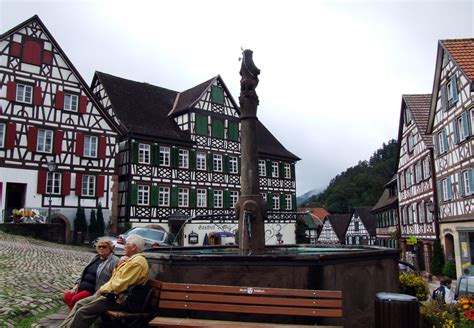 Schiltach, Germany Cool Photos, Louvre, Germany, Building, Landmarks, Best, Travel, Viajes ...