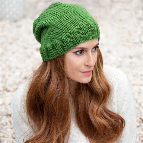 Beginner Flat Knit Hat Knitting Pattern - Gina Michele